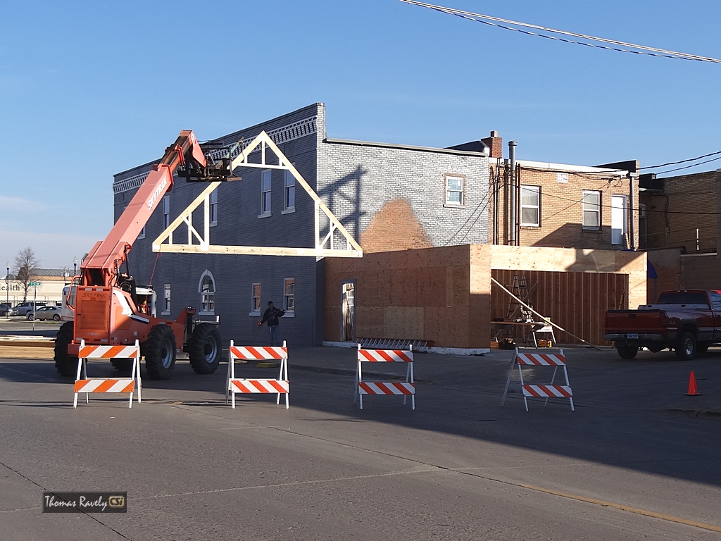 Road Closed to lift rafters      CSi photo